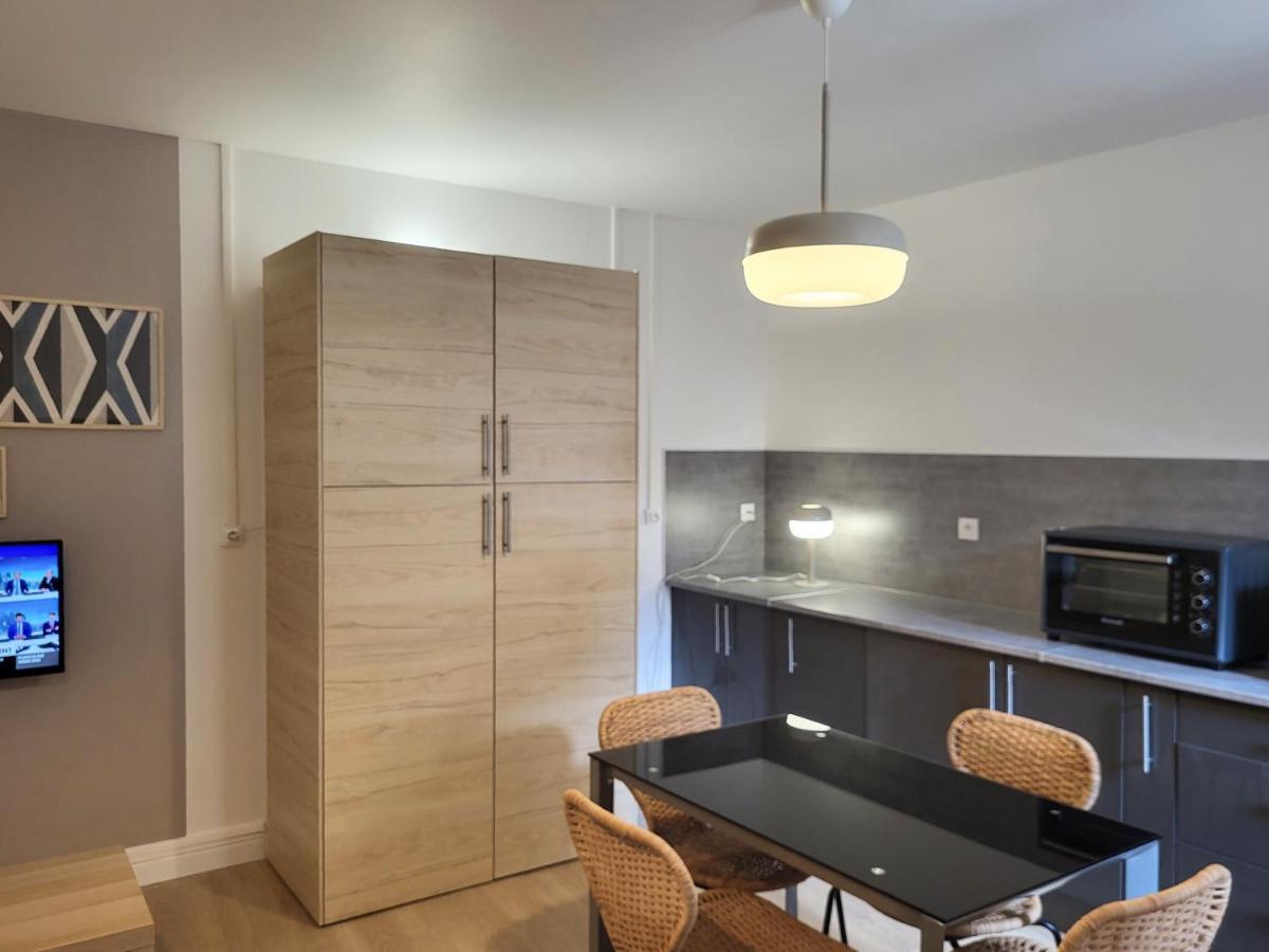 Appartement 1 Chambre, Cuisine, Coin Salon, Salle De Bain Saint-Claude Dış mekan fotoğraf